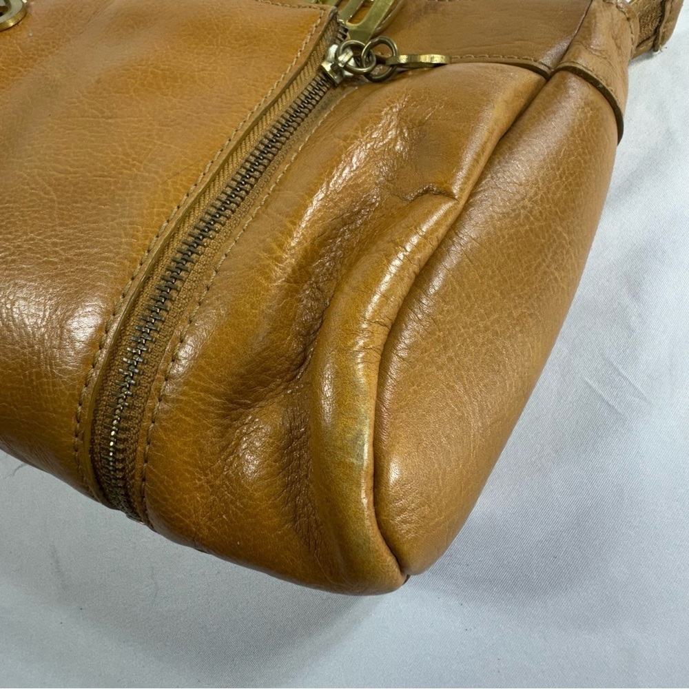 Hidesign Camel Colored Leather Zipper Front Handbag - Picture 6 of 10